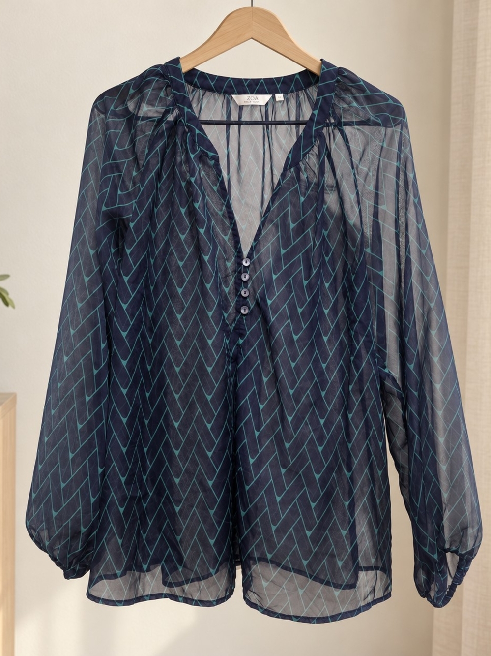 ZOA New York Women’s Size Small Sheer Navy Teal Geometric Print Blouse